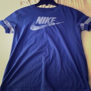 A navy blue nike tee